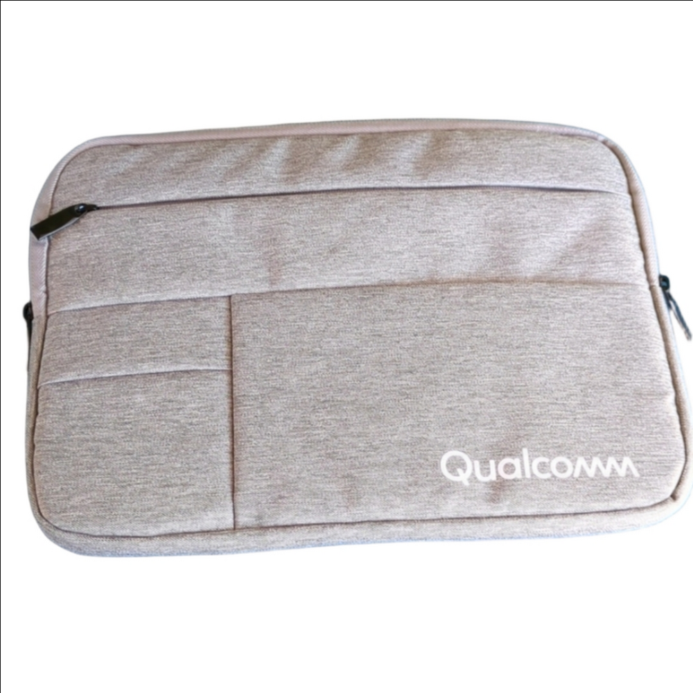 🆕️Laptop bag‎